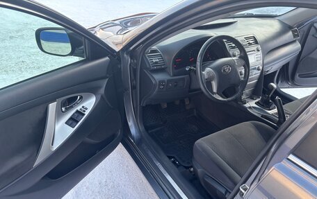Toyota Camry, 2006 год, 878 000 рублей, 2 фотография