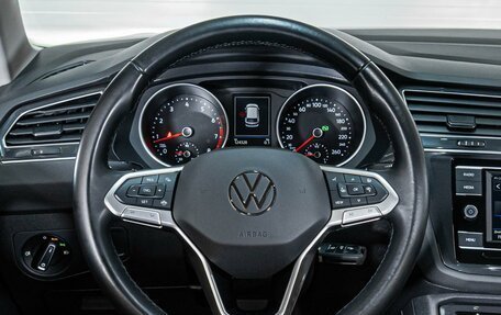 Volkswagen Tiguan II, 2021 год, 2 621 000 рублей, 12 фотография