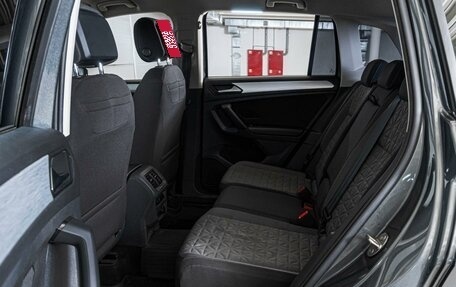 Volkswagen Tiguan II, 2021 год, 2 621 000 рублей, 9 фотография