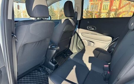 Honda Vezel, 2022 год, 1 350 000 рублей, 10 фотография