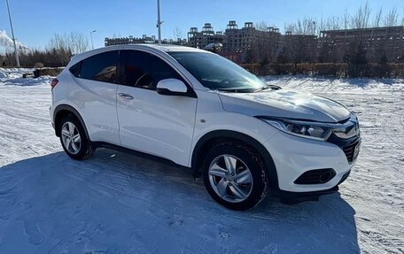 Honda Vezel, 2022 год, 1 350 000 рублей, 3 фотография