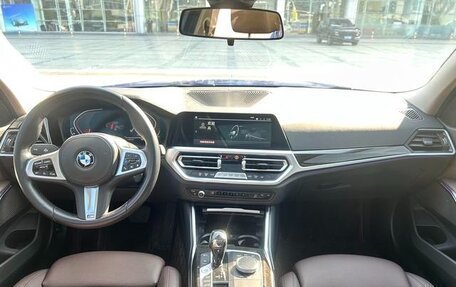 BMW 3 серия, 2021 год, 2 640 000 рублей, 10 фотография