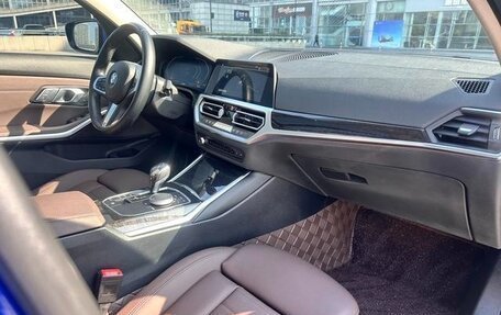 BMW 3 серия, 2021 год, 2 640 000 рублей, 9 фотография