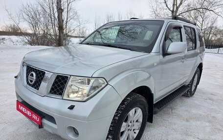 Nissan Pathfinder, 2005 год, 935 000 рублей, 2 фотография