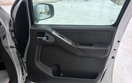 Nissan Pathfinder, 2005 год, 935 000 рублей, 31 фотография