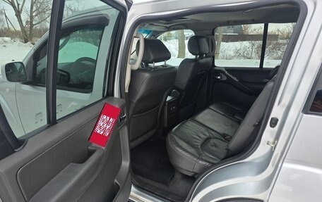 Nissan Pathfinder, 2005 год, 935 000 рублей, 18 фотография