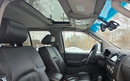 Nissan Pathfinder, 2005 год, 935 000 рублей, 33 фотография