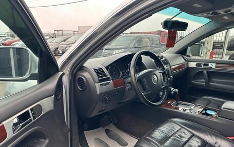 Volkswagen Touareg III, 2003 год, 859 000 рублей, 10 фотография