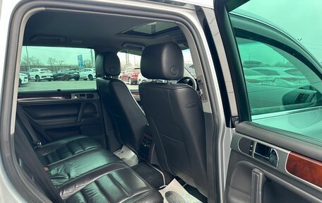 Volkswagen Touareg III, 2003 год, 859 000 рублей, 18 фотография