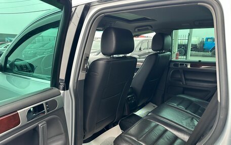 Volkswagen Touareg III, 2003 год, 859 000 рублей, 19 фотография