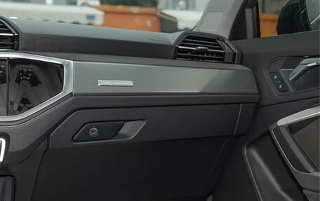 Audi Q3, 2022 год, 2 080 000 рублей, 15 фотография