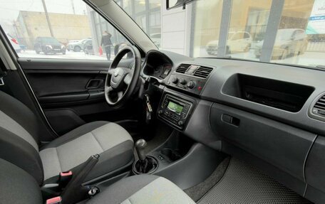 Skoda Fabia II, 2010 год, 455 000 рублей, 21 фотография