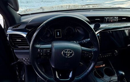 Toyota Hilux VIII, 2019 год, 3 850 000 рублей, 13 фотография