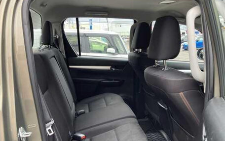 Toyota Hilux VIII, 2024 год, 4 390 000 рублей, 15 фотография