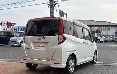 Toyota Roomy I, 2022 год, 1 020 000 рублей, 8 фотография