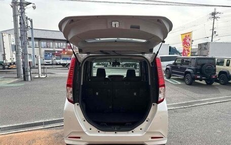 Toyota Roomy I, 2022 год, 1 020 000 рублей, 10 фотография