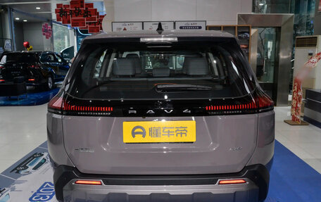 Toyota RAV4, 2025 год, 3 357 229 рублей, 6 фотография