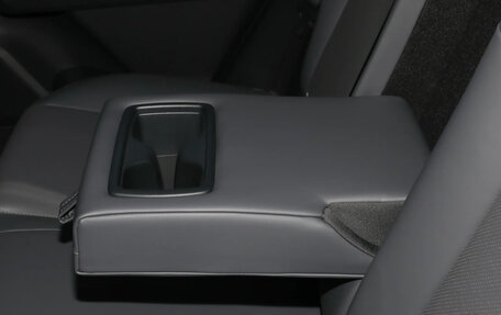 Toyota RAV4, 2025 год, 3 357 229 рублей, 18 фотография