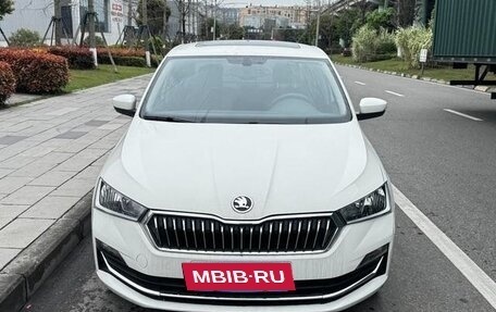 Skoda Rapid II, 2022 год, 1 100 000 рублей, 2 фотография