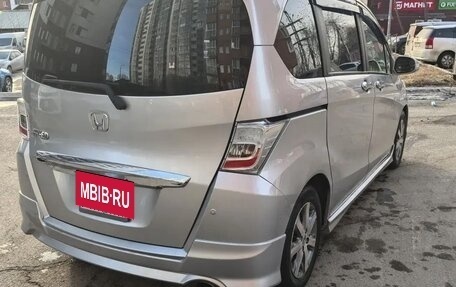 Honda Freed I, 2012 год, 1 050 000 рублей, 5 фотография