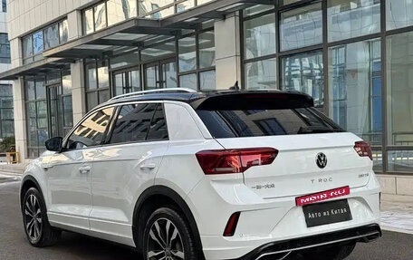 Volkswagen T-Roc I, 2023 год, 1 758 003 рублей, 4 фотография