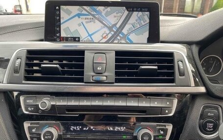 BMW 3 серия, 2018 год, 1 350 000 рублей, 11 фотография