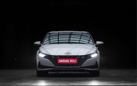 Hyundai Elantra, 2023 год, 1 320 000 рублей, 2 фотография