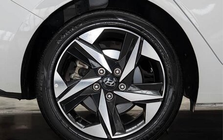 Hyundai Elantra, 2023 год, 1 320 000 рублей, 21 фотография