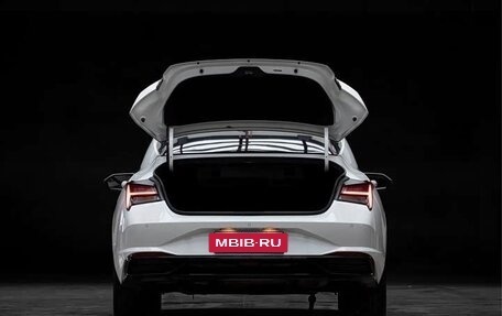 Hyundai Elantra, 2023 год, 1 320 000 рублей, 8 фотография