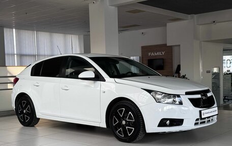 Chevrolet Cruze II, 2012 год, 749 000 рублей, 3 фотография