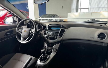 Chevrolet Cruze II, 2012 год, 749 000 рублей, 10 фотография