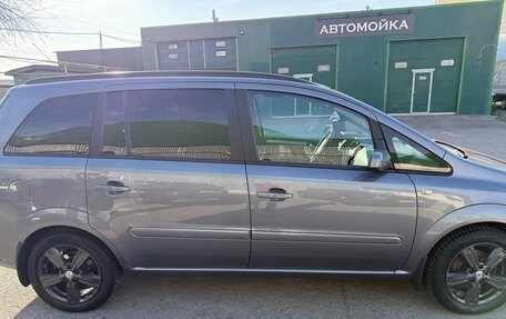 Opel Zafira B, 2007 год, 900 000 рублей, 17 фотография