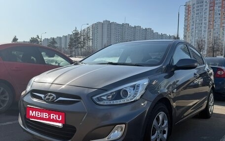 Hyundai Solaris II рестайлинг, 2014 год, 950 000 рублей, 7 фотография