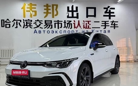 Volkswagen Golf VIII, 2023 год, 1 820 000 рублей, 1 фотография