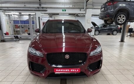 Jaguar F-Pace, 2017 год, 2 650 000 рублей, 2 фотография