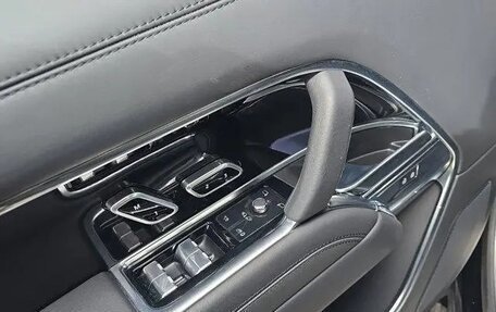 Land Rover Range Rover IV рестайлинг, 2023 год, 14 890 000 рублей, 8 фотография