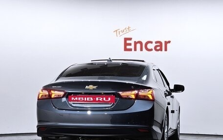 Chevrolet Malibu IX, 2021 год, 1 670 000 рублей, 4 фотография