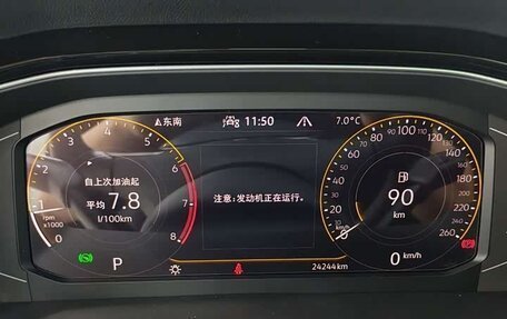 Volkswagen T-Roc I, 2022 год, 1 515 000 рублей, 13 фотография