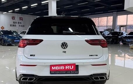 Volkswagen Golf VIII, 2023 год, 1 820 000 рублей, 5 фотография