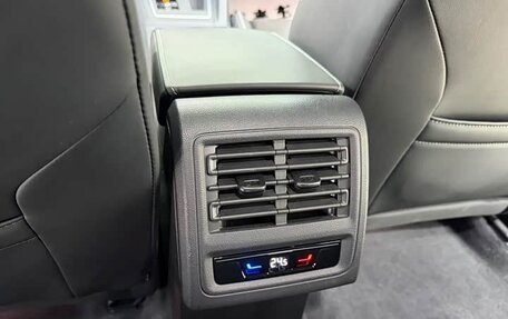 Volkswagen Golf VIII, 2023 год, 1 820 000 рублей, 17 фотография