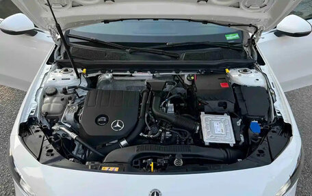 Mercedes-Benz A-Класс, 2022 год, 1 620 000 рублей, 5 фотография