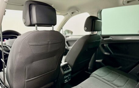 Volkswagen Tiguan II, 2021 год, 2 998 000 рублей, 13 фотография