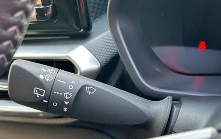 Daihatsu Rocky, 2021 год, 1 120 000 рублей, 22 фотография