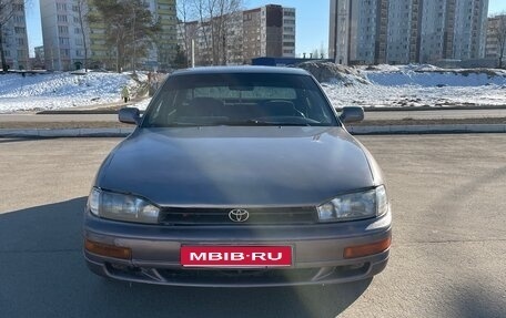 Toyota Camry, 1993 год, 185 000 рублей, 1 фотография