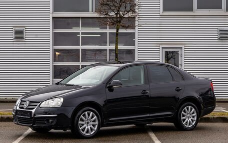 Volkswagen Jetta VI, 2010 год, 725 000 рублей, 1 фотография