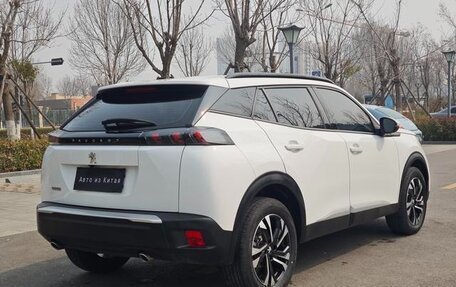 Peugeot 2008 II, 2022 год, 1 410 000 рублей, 4 фотография