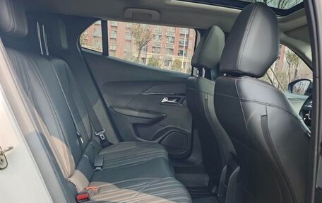 Peugeot 2008 II, 2022 год, 1 410 000 рублей, 22 фотография