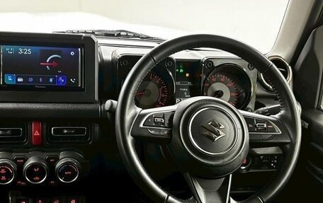 Suzuki Jimny, 2021 год, 1 220 000 рублей, 16 фотография