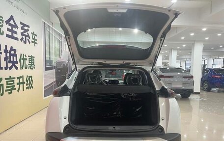 Peugeot 2008 II, 2022 год, 1 900 000 рублей, 23 фотография