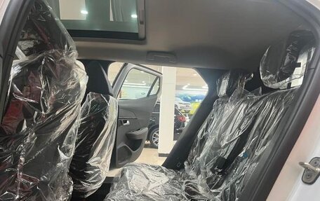 Peugeot 2008 II, 2022 год, 1 900 000 рублей, 16 фотография